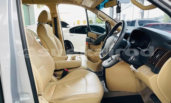 Buy Used Hyundai H1 Other Car in Bangkok in Bangkok Buy Used Hyundai H1 Other Car in Bangkok in Bangkok