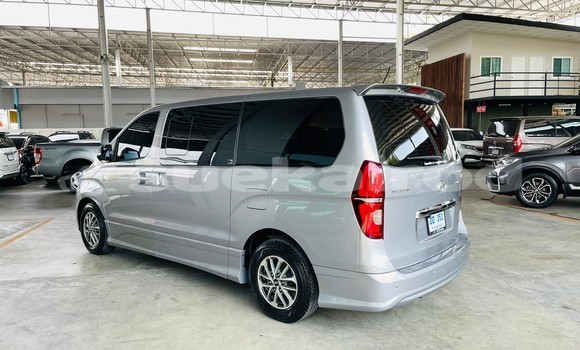 Buy Used Hyundai H1 Other Car in Bangkok in Bangkok Buy Used Hyundai H1 Other Car in Bangkok in Bangkok
