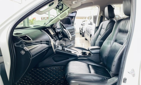 ซื้อ รถมือสอง Mitsubishi Pajero Sport ขาว รถยนต์ ใน %{เมือง} ใน กรุงเทพมหานคร ซื้อ รถมือสอง Mitsubishi Pajero Sport ขาว รถยนต์ ใน %{เมือง} ใน กรุงเทพมหานคร