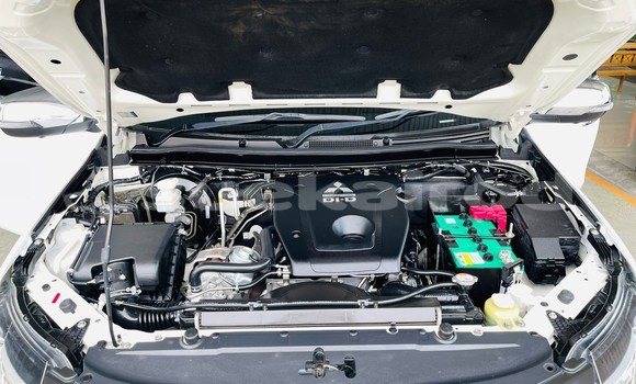 ซื้อ รถมือสอง Mitsubishi Pajero Sport ขาว รถยนต์ ใน %{เมือง} ใน กรุงเทพมหานคร ซื้อ รถมือสอง Mitsubishi Pajero Sport ขาว รถยนต์ ใน %{เมือง} ใน กรุงเทพมหานคร