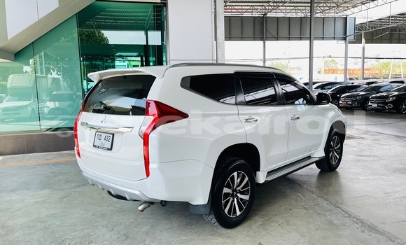ซื้อ รถมือสอง Mitsubishi Pajero Sport ขาว รถยนต์ ใน %{เมือง} ใน กรุงเทพมหานคร ซื้อ รถมือสอง Mitsubishi Pajero Sport ขาว รถยนต์ ใน %{เมือง} ใน กรุงเทพมหานคร