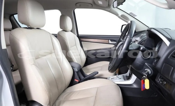 ซื้อ รถมือสอง Isuzu MU-X เงิน รถยนต์ ใน %{เมือง} ใน กรุงเทพมหานคร ซื้อ รถมือสอง Isuzu MU-X เงิน รถยนต์ ใน %{เมือง} ใน กรุงเทพมหานคร