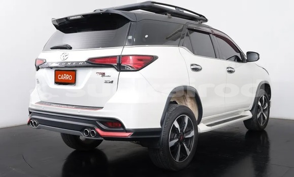 ซื้อ รถมือสอง Toyota Fortuner ขาว รถยนต์ ใน %{เมือง} ใน กรุงเทพมหานคร ซื้อ รถมือสอง Toyota Fortuner ขาว รถยนต์ ใน %{เมือง} ใน กรุงเทพมหานคร