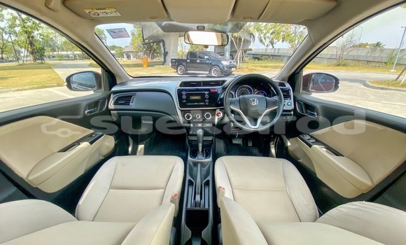 ซื้อ รถมือสอง Honda City สีแดง รถยนต์ ใน %{เมือง} ใน กรุงเทพมหานคร ซื้อ รถมือสอง Honda City สีแดง รถยนต์ ใน %{เมือง} ใน กรุงเทพมหานคร