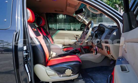 ซื้อ รถมือสอง Toyota Hiluxe VIGO สีดำ รถยนต์ ใน %{เมือง} ใน กรุงเทพมหานคร ซื้อ รถมือสอง Toyota Hiluxe VIGO สีดำ รถยนต์ ใน %{เมือง} ใน กรุงเทพมหานคร