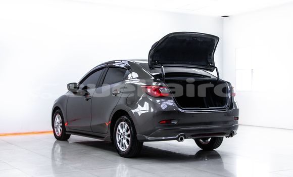 ซื้อ รถมือสอง Mazda 2 สีน้ำตาล รถยนต์ ใน %{เมือง} ใน กรุงเทพมหานคร ซื้อ รถมือสอง Mazda 2 สีน้ำตาล รถยนต์ ใน %{เมือง} ใน กรุงเทพมหานคร