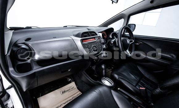 ซื้อ รถมือสอง Honda Jazz ขาว รถยนต์ ใน %{เมือง} ใน กรุงเทพมหานคร ซื้อ รถมือสอง Honda Jazz ขาว รถยนต์ ใน %{เมือง} ใน กรุงเทพมหานคร