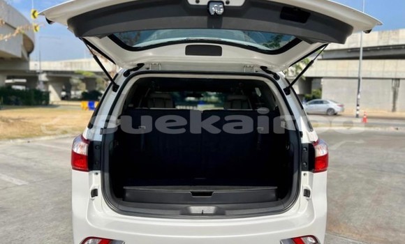 Buy Used Isuzu MU-X White Car in Bangkok in Bangkok Buy Used Isuzu MU-X White Car in Bangkok in Bangkok