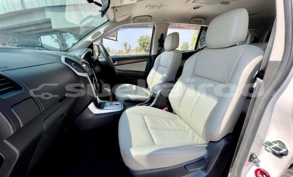 Buy Used Isuzu MU-X White Car in Bangkok in Bangkok Buy Used Isuzu MU-X White Car in Bangkok in Bangkok