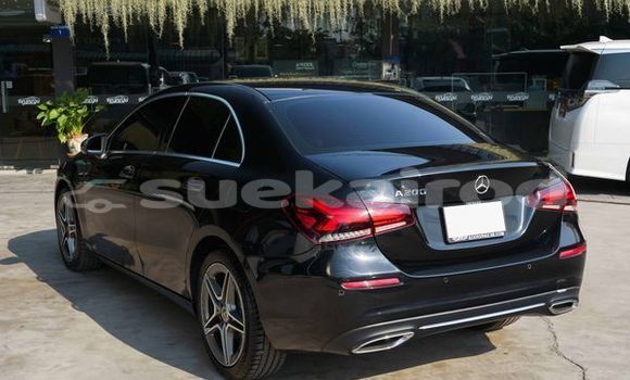 ซื้อ รถมือสอง Mercedes-Benz A200 สีดำ รถยนต์ ใน %{เมือง} ใน กรุงเทพมหานคร ซื้อ รถมือสอง Mercedes-Benz A200 สีดำ รถยนต์ ใน %{เมือง} ใน กรุงเทพมหานคร