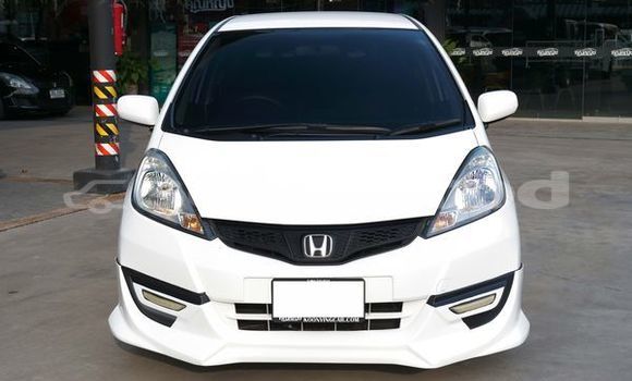 ซื้อ รถมือสอง Honda Jazz ขาว รถยนต์ ใน %{เมือง} ใน กรุงเทพมหานคร ซื้อ รถมือสอง Honda Jazz ขาว รถยนต์ ใน %{เมือง} ใน กรุงเทพมหานคร