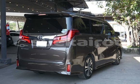ซื้อ รถมือสอง Toyota Alphard สีดำ รถยนต์ ใน %{เมือง} ใน กรุงเทพมหานคร ซื้อ รถมือสอง Toyota Alphard สีดำ รถยนต์ ใน %{เมือง} ใน กรุงเทพมหานคร