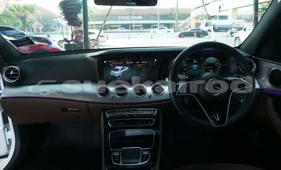 ซื้อ รถมือสอง Mercedes-Benz E-Classe เงิน รถยนต์ ใน %{เมือง} ใน กรุงเทพมหานคร ซื้อ รถมือสอง Mercedes-Benz E-Classe เงิน รถยนต์ ใน %{เมือง} ใน กรุงเทพมหานคร