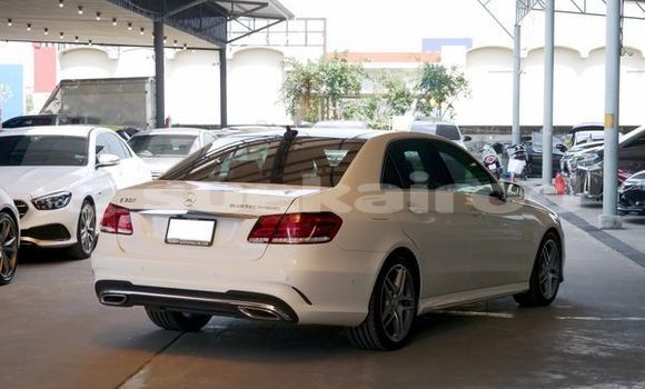 Buy Used Mercedes-Benz E-Classe White Car in Bangkok in Bangkok Buy Used Mercedes-Benz E-Classe White Car in Bangkok in Bangkok