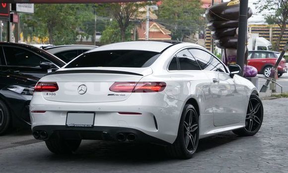 Buy Used Mercedes-Benz E-Classe White Car in Bangkok in Bangkok Buy Used Mercedes-Benz E-Classe White Car in Bangkok in Bangkok