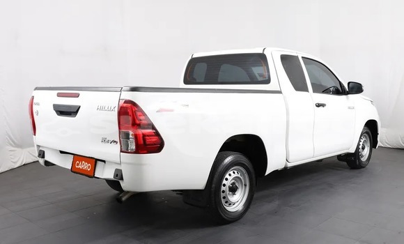 Buy Used Toyota Hiluxe Revo White Car in Bangkok in Bangkok Buy Used Toyota Hiluxe Revo White Car in Bangkok in Bangkok