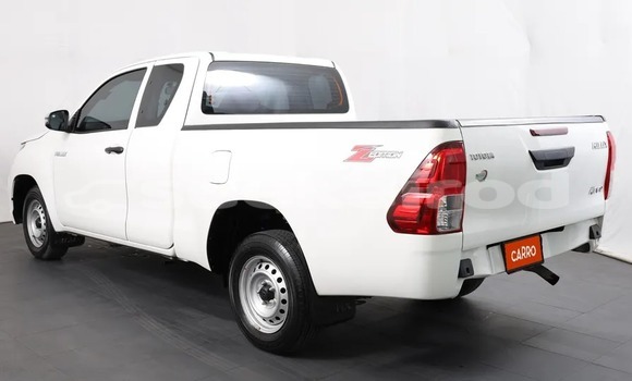 Buy Used Toyota Hiluxe Revo White Car in Bangkok in Bangkok Buy Used Toyota Hiluxe Revo White Car in Bangkok in Bangkok