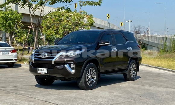 Buy Used Toyota Fortuner Brown Car in Bangkok in Bangkok