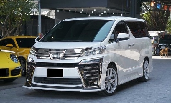 ซื้อ รถมือสอง Toyota Vellfire ขาว รถยนต์ ใน %{เมือง} ใน กรุงเทพมหานคร