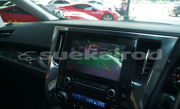 Buy Used Toyota Vellfire White Car in Bangkok in Bangkok Buy Used Toyota Vellfire White Car in Bangkok in Bangkok