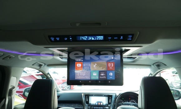 Buy Used Toyota Vellfire White Car in Bangkok in Bangkok Buy Used Toyota Vellfire White Car in Bangkok in Bangkok