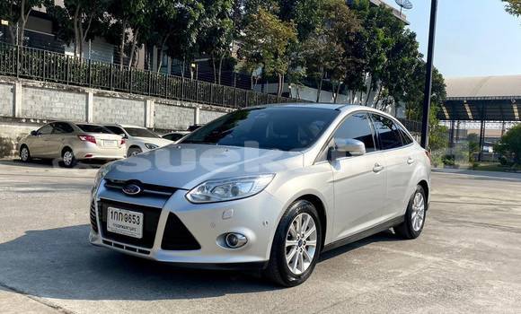 ซื้อ รถมือสอง Ford Focus อื่น ๆ รถยนต์ ใน %{เมือง} ใน กรุงเทพมหานคร