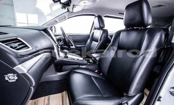 Buy Used Mitsubishi Pajero Sport White Car in Bangkok in Bangkok Buy Used Mitsubishi Pajero Sport White Car in Bangkok in Bangkok