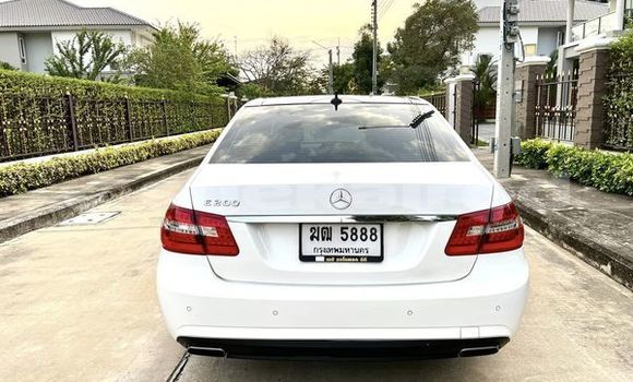ซื้อ รถมือสอง Mercedes-Benz E-Classe ขาว รถยนต์ ใน %{เมือง} ใน กรุงเทพมหานคร ซื้อ รถมือสอง Mercedes-Benz E-Classe ขาว รถยนต์ ใน %{เมือง} ใน กรุงเทพมหานคร