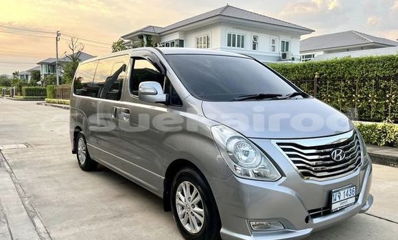 ซื้อ รถมือสอง Hyundai H1 เงิน รถยนต์ ใน %{เมือง} ใน กรุงเทพมหานคร ซื้อ รถมือสอง Hyundai H1 เงิน รถยนต์ ใน %{เมือง} ใน กรุงเทพมหานคร