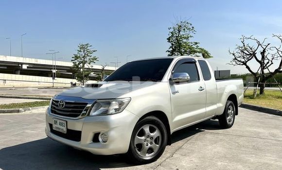 ซื้อ รถมือสอง Toyota Vigo เงิน รถยนต์ ใน %{เมือง} ใน กรุงเทพมหานคร