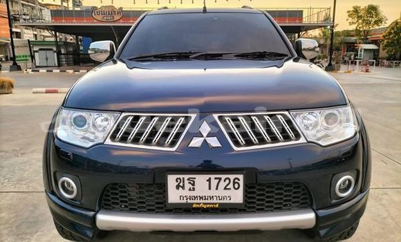 ซื้อ รถมือสอง Mitsubishi Pajero สีดำ รถยนต์ ใน %{เมือง} ใน กรุงเทพมหานคร