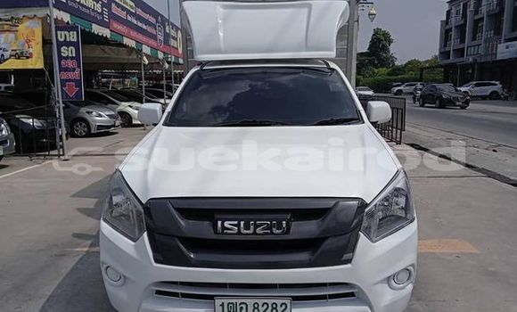 ซื้อ รถมือสอง Isuzu D-Max ขาว รถยนต์ ใน %{เมือง} ใน กรุงเทพมหานคร ซื้อ รถมือสอง Isuzu D-Max ขาว รถยนต์ ใน %{เมือง} ใน กรุงเทพมหานคร