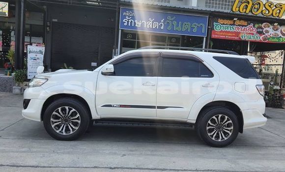 ซื้อ รถมือสอง Toyota Fortuner ขาว รถยนต์ ใน %{เมือง} ใน กรุงเทพมหานคร ซื้อ รถมือสอง Toyota Fortuner ขาว รถยนต์ ใน %{เมือง} ใน กรุงเทพมหานคร