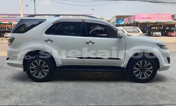 ซื้อ รถมือสอง Toyota Fortuner ขาว รถยนต์ ใน %{เมือง} ใน กรุงเทพมหานคร ซื้อ รถมือสอง Toyota Fortuner ขาว รถยนต์ ใน %{เมือง} ใน กรุงเทพมหานคร