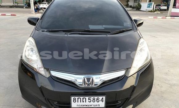 ซื้อ รถมือสอง Honda Jazz สีดำ รถยนต์ ใน %{เมือง} ใน กรุงเทพมหานคร