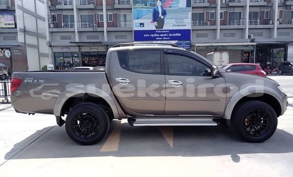 ซื้อ รถมือสอง Mitsubishi Triton สีน้ำตาล รถยนต์ ใน %{เมือง} ใน กรุงเทพมหานคร ซื้อ รถมือสอง Mitsubishi Triton สีน้ำตาล รถยนต์ ใน %{เมือง} ใน กรุงเทพมหานคร