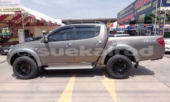 ซื้อ รถมือสอง Mitsubishi Triton สีน้ำตาล รถยนต์ ใน %{เมือง} ใน กรุงเทพมหานคร ซื้อ รถมือสอง Mitsubishi Triton สีน้ำตาล รถยนต์ ใน %{เมือง} ใน กรุงเทพมหานคร