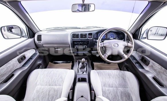 Buy Used Toyota Hilux Brown Car in Bangkok in Bangkok Buy Used Toyota Hilux Brown Car in Bangkok in Bangkok