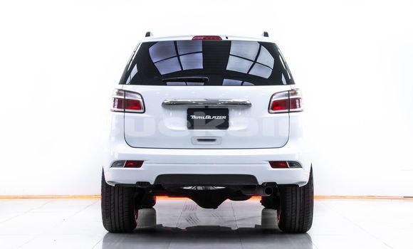 ซื้อ รถมือสอง Chevrolet TrailBlazer ขาว รถยนต์ ใน %{เมือง} ใน กรุงเทพมหานคร ซื้อ รถมือสอง Chevrolet TrailBlazer ขาว รถยนต์ ใน %{เมือง} ใน กรุงเทพมหานคร