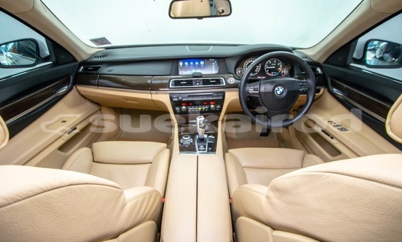 Buy Used BMW 7-Series White Car in Bangkok in Bangkok Buy Used BMW 7-Series White Car in Bangkok in Bangkok