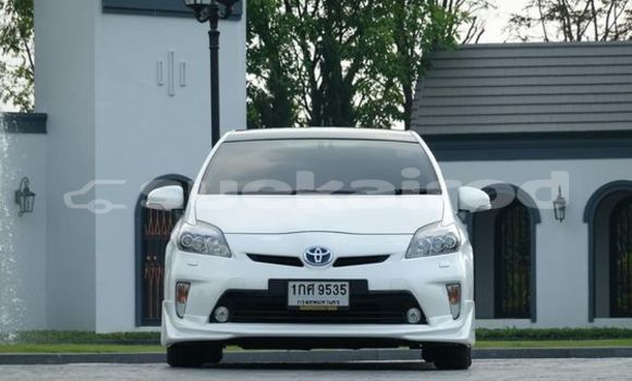 Buy Used Toyota Prius White Car in Bangkok in Bangkok Buy Used Toyota Prius White Car in Bangkok in Bangkok