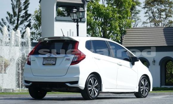 Buy Used Honda Jazz White Car in Bangkok in Bangkok Buy Used Honda Jazz White Car in Bangkok in Bangkok