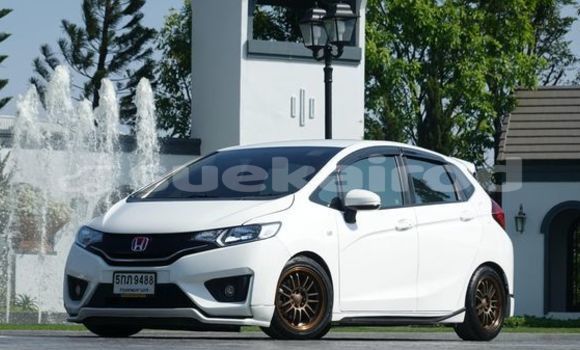 Buy Used Honda Jazz White Car in Bangkok in Bangkok Buy Used Honda Jazz White Car in Bangkok in Bangkok