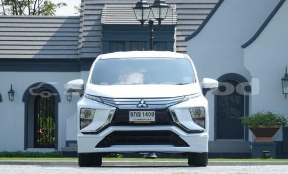 Buy Used Mitsubishi Xpander White Car in Bangkok in Bangkok Buy Used Mitsubishi Xpander White Car in Bangkok in Bangkok