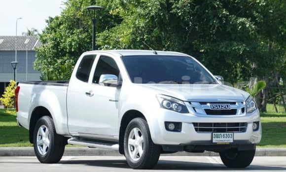 ซื้อ รถมือสอง Isuzu D-Max ขาว รถยนต์ ใน %{เมือง} ใน กรุงเทพมหานคร