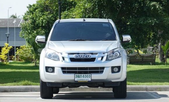 Buy Used Isuzu D-Max White Car in Bangkok in Bangkok Buy Used Isuzu D-Max White Car in Bangkok in Bangkok