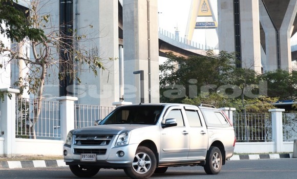 Buy Used Isuzu D-Max Silver Car in Bangkok in Bangkok Buy Used Isuzu D-Max Silver Car in Bangkok in Bangkok
