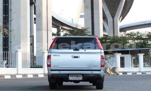 Buy Used Isuzu D-Max Silver Car in Bangkok in Bangkok Buy Used Isuzu D-Max Silver Car in Bangkok in Bangkok