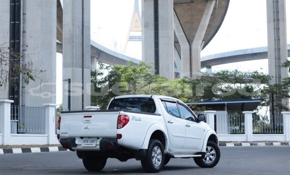 Buy Used Mitsubishi Triton White Car in Bangkok in Bangkok Buy Used Mitsubishi Triton White Car in Bangkok in Bangkok