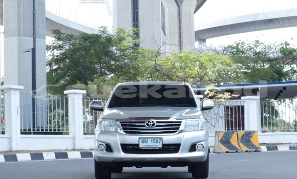 Buy Used Toyota Vigo Silver Car in Bangkok in Bangkok